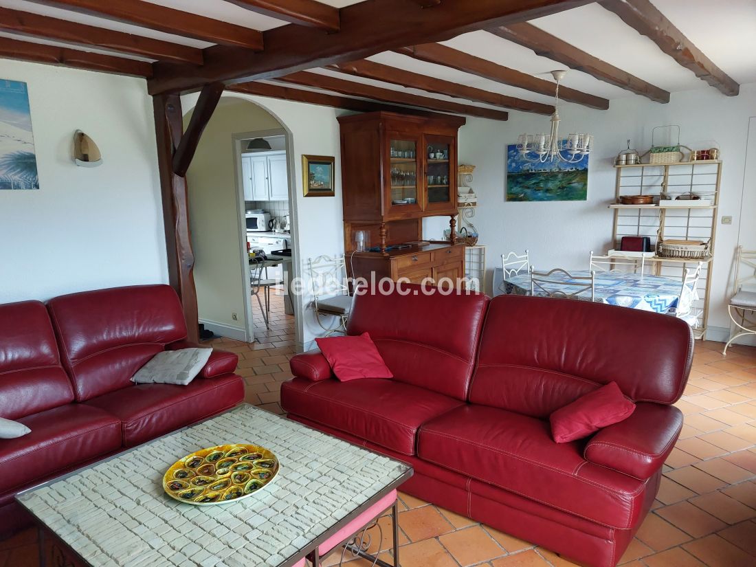 Photo 13 : SEJOUR d'une maison située à Sainte-Marie, île de Ré.