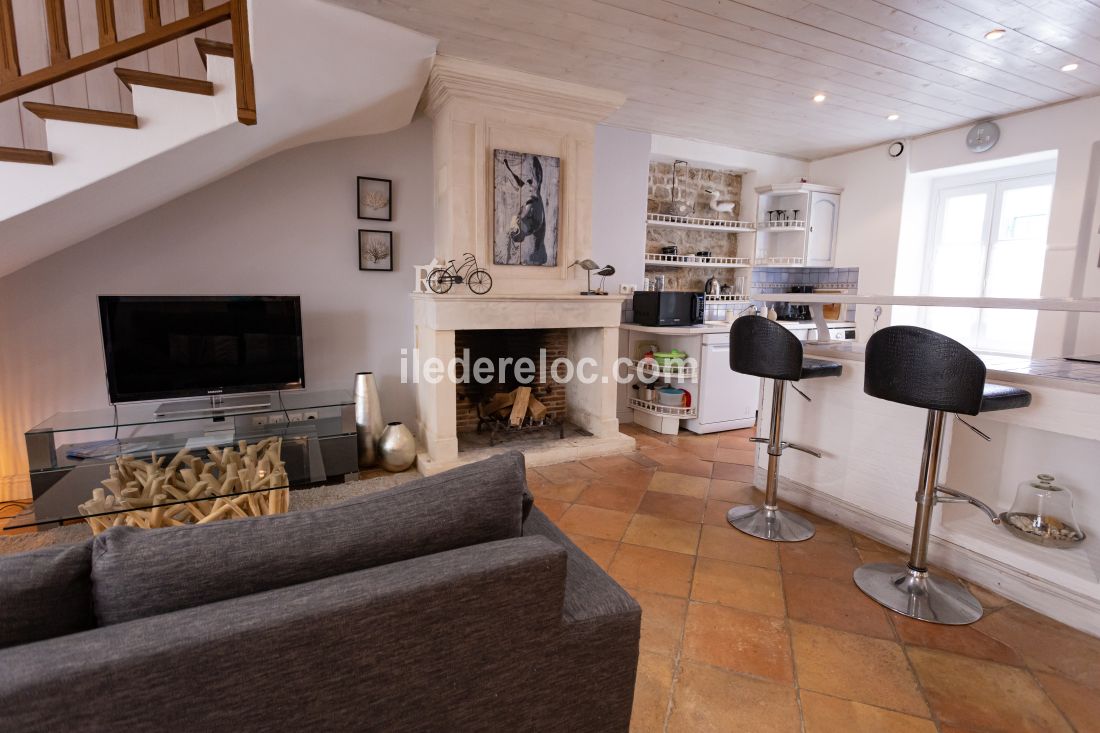 Photo 15 : SEJOUR d'une maison situ&eacute;e &agrave; La Flotte-en-R&eacute;, &icirc;le de R&eacute;.