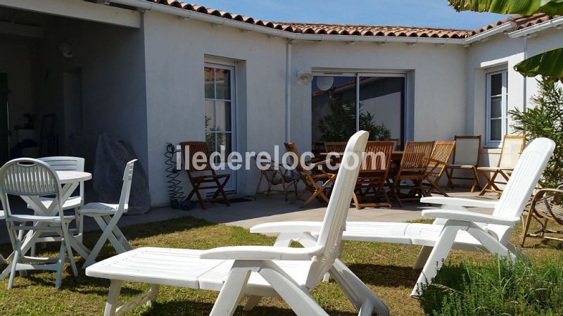 Photo 2 : NC d'une maison située à La Flotte, île de Ré.