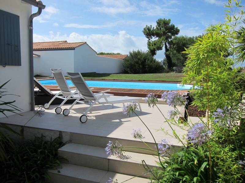 Photo 6 : TERRASSE d'une maison située à Sainte-Marie-de-Ré, île de Ré.