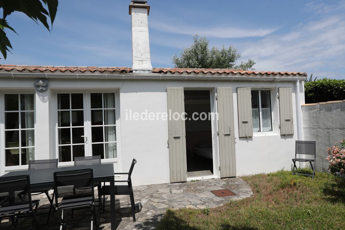 Photo 13 : JARDIN d'une maison située à Les Portes-en-Ré, île de Ré.
