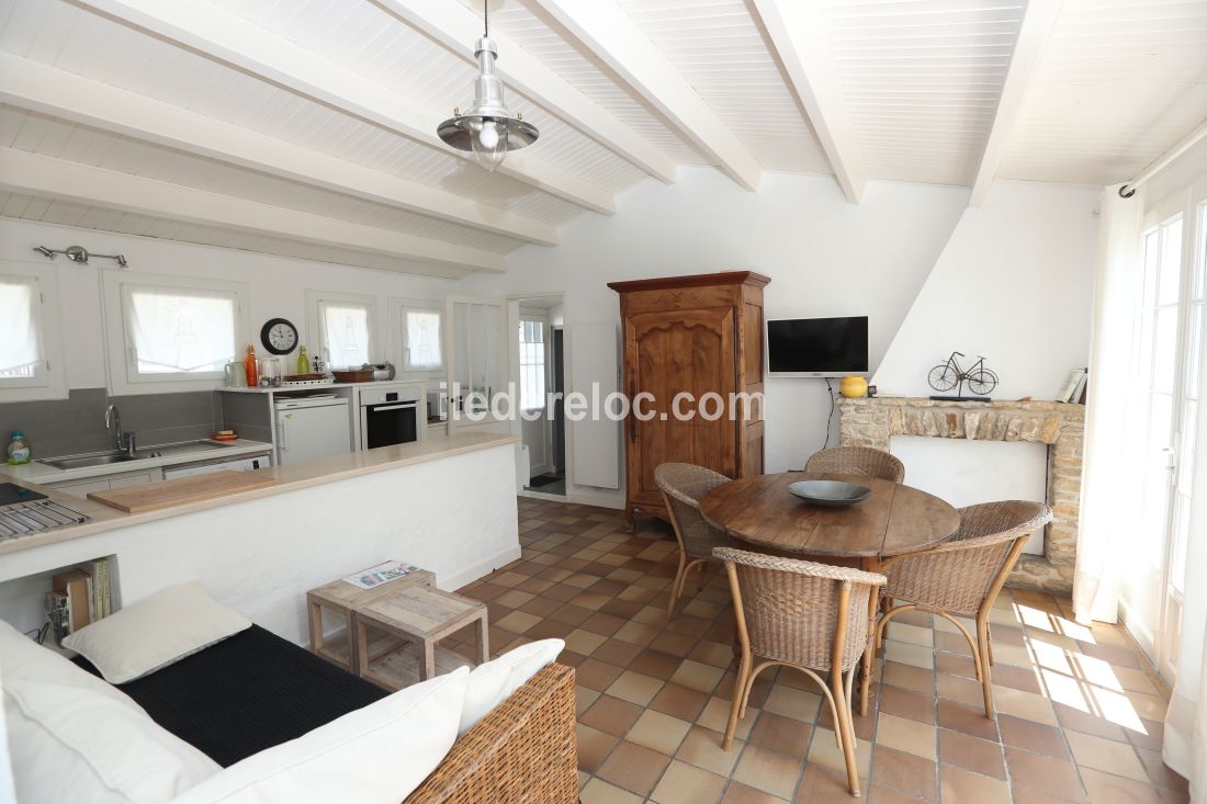 Photo 4 : SEJOUR d'une maison située à Les Portes-en-Ré, île de Ré.