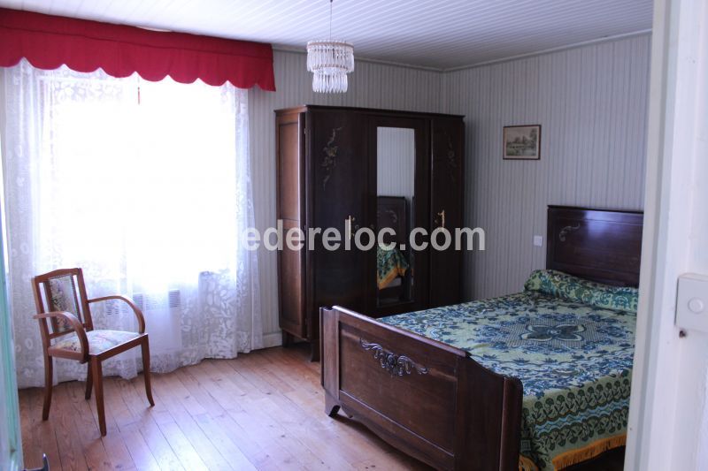 Photo 8 : CHAMBRE d'une maison située à Le Bois-Plage-en-Ré, île de Ré.