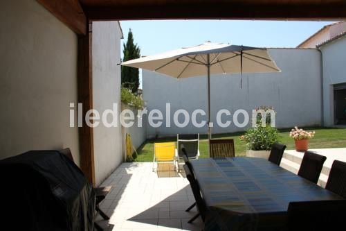 Photo 6 : TERRASSE d'une maison située à La Flotte-en-Ré, île de Ré.