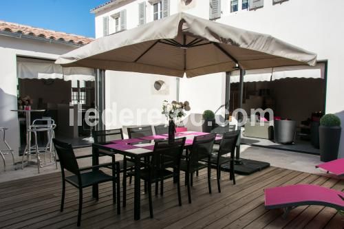 Photo 16 : TERRASSE d'une maison située à Le Bois-Plage-en-Ré, île de Ré.