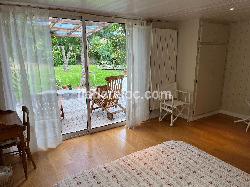 Photo 23 : CHAMBRE d'une maison située à Le Bois-Plage-en-Ré, île de Ré.