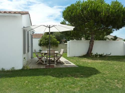 Photo 10 : EXTERIEUR d'une maison située à Sainte-Marie-de-Ré, île de Ré.