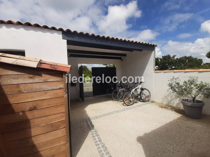 Photo 16 : ENTREE d'une maison située à La Flotte-en-Ré, île de Ré.