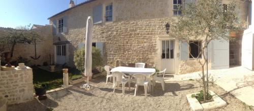 Photo 1 : NC d'une maison située à La Flotte-en-Ré, île de Ré.