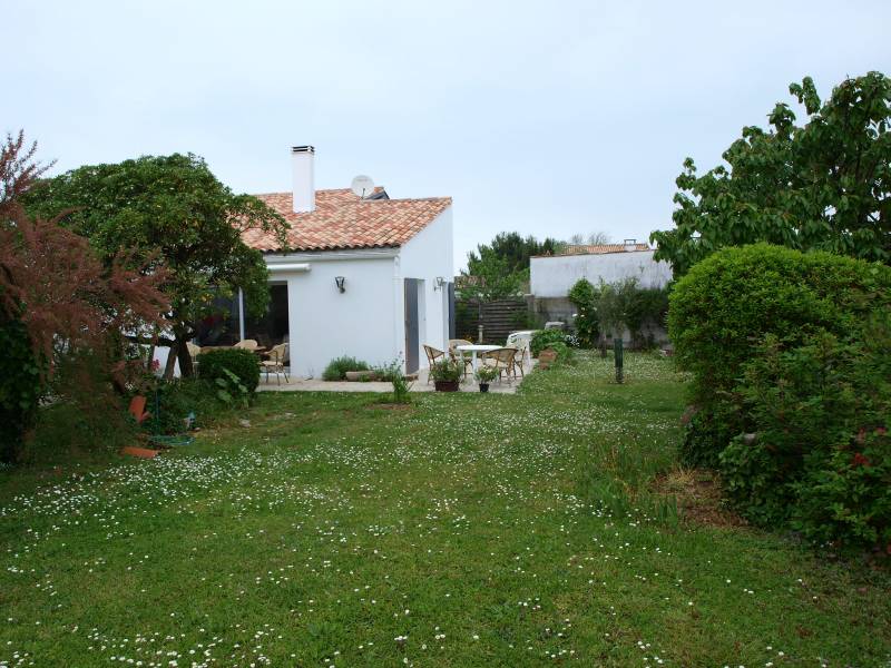 Photo 13 : JARDIN d'une maison située à La Flotte-en-Ré, île de Ré.