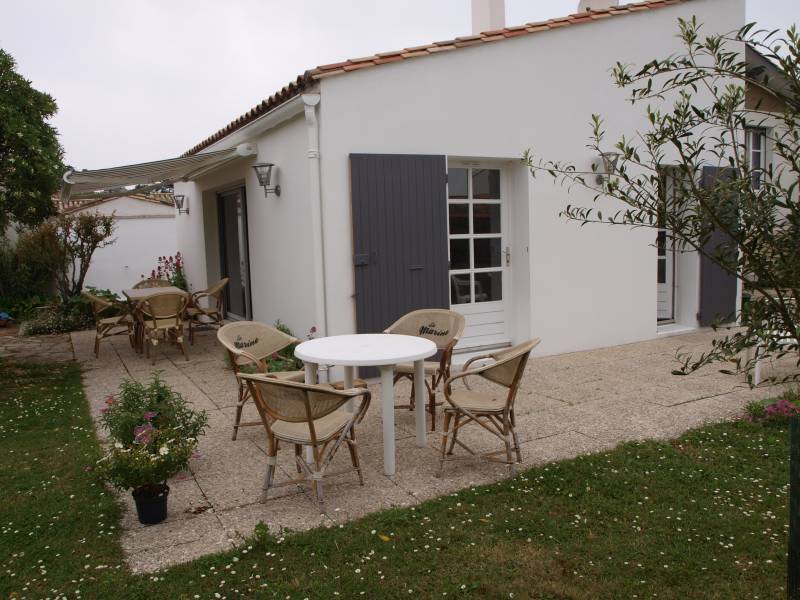 Photo 14 : TERRASSE d'une maison située à La Flotte-en-Ré, île de Ré.