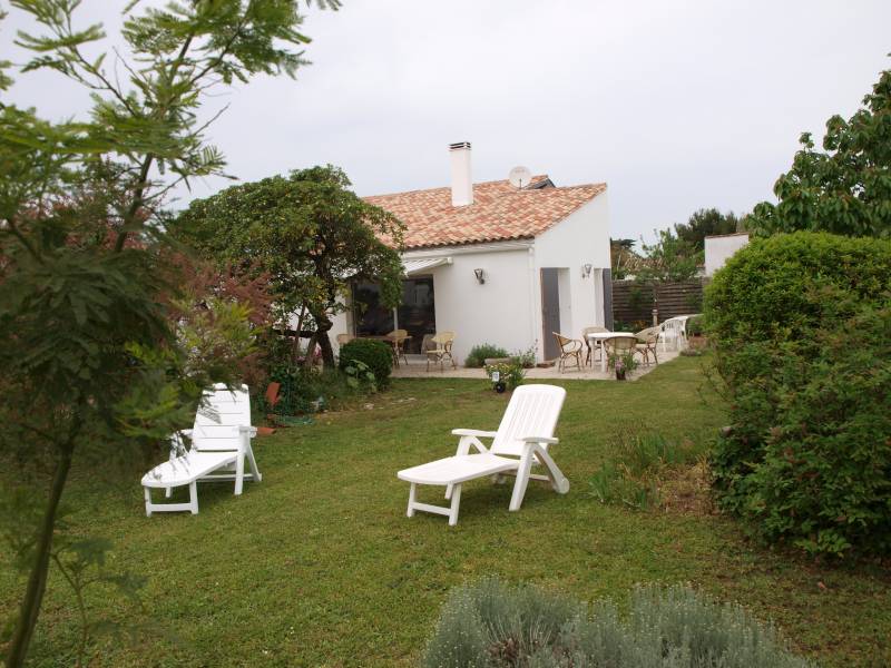 Photo 11 : JARDIN d'une maison située à La Flotte-en-Ré, île de Ré.