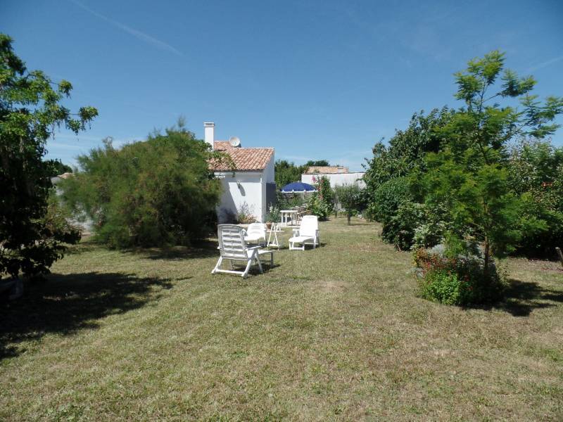 Photo 12 : JARDIN d'une maison située à La Flotte-en-Ré, île de Ré.