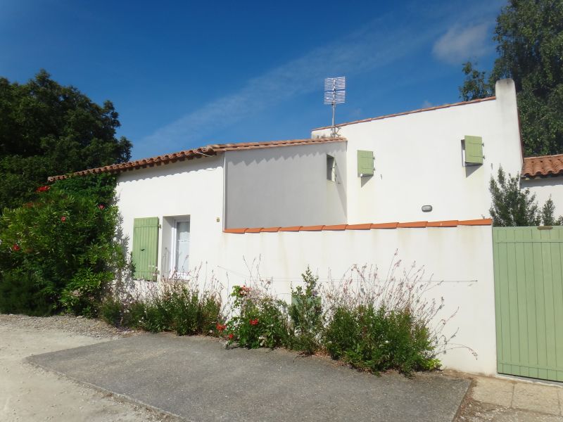 Photo 2 : NC d'une maison située à La Flotte, île de Ré.