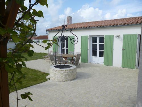 Photo 3 : TERRASSE d'une maison située à La Couarde-sur-mer, île de Ré.