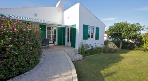 Photo 1 : EXTERIEUR d'une maison située à La Flotte-en-Ré, île de Ré.