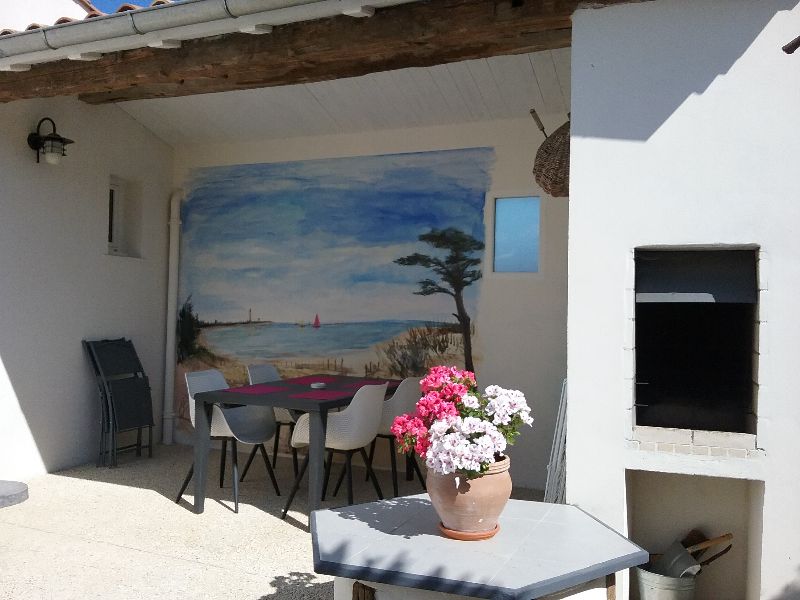 Photo 2 : EXTERIEUR d'une maison située à Le Bois-Plage, île de Ré.