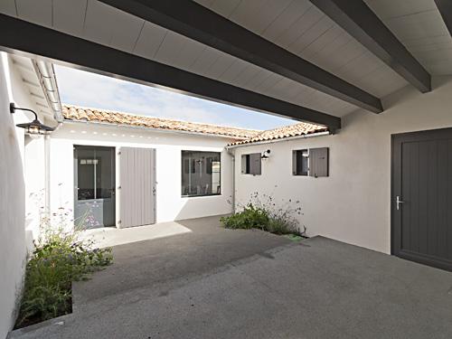 Photo 13 : EXTERIEUR d'une maison située à La Flotte-en-Ré, île de Ré.