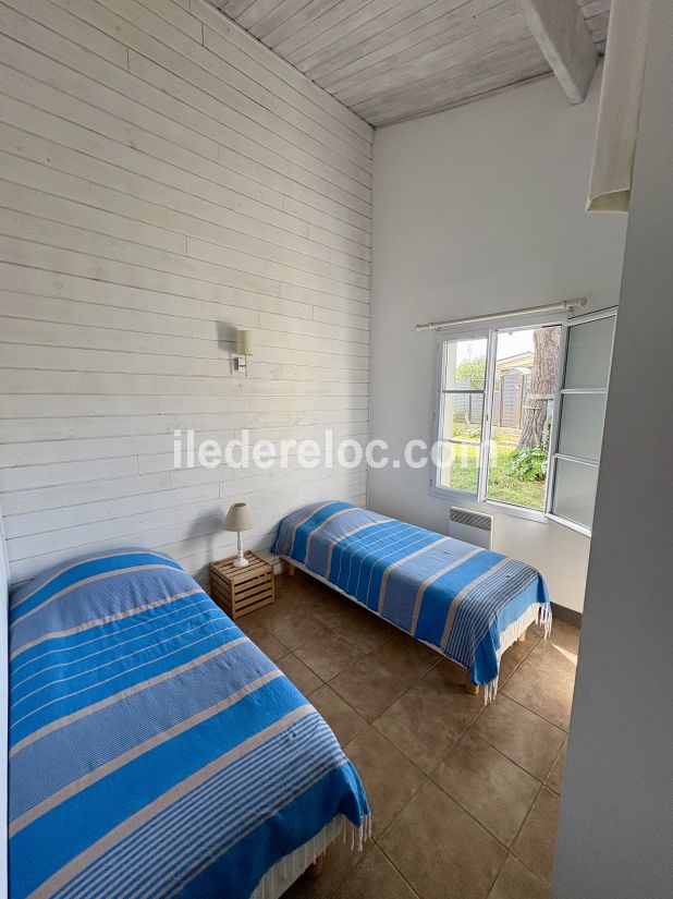 Photo 21 : CHAMBRE d'une maison situ&eacute;e &agrave; Loix, &icirc;le de R&eacute;.
