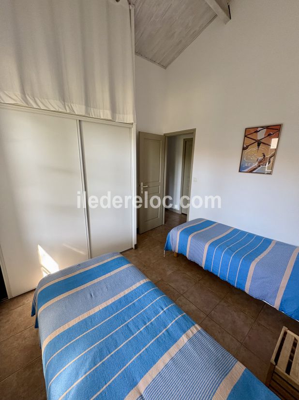 Photo 20 : CHAMBRE d'une maison situ&eacute;e &agrave; Loix, &icirc;le de R&eacute;.