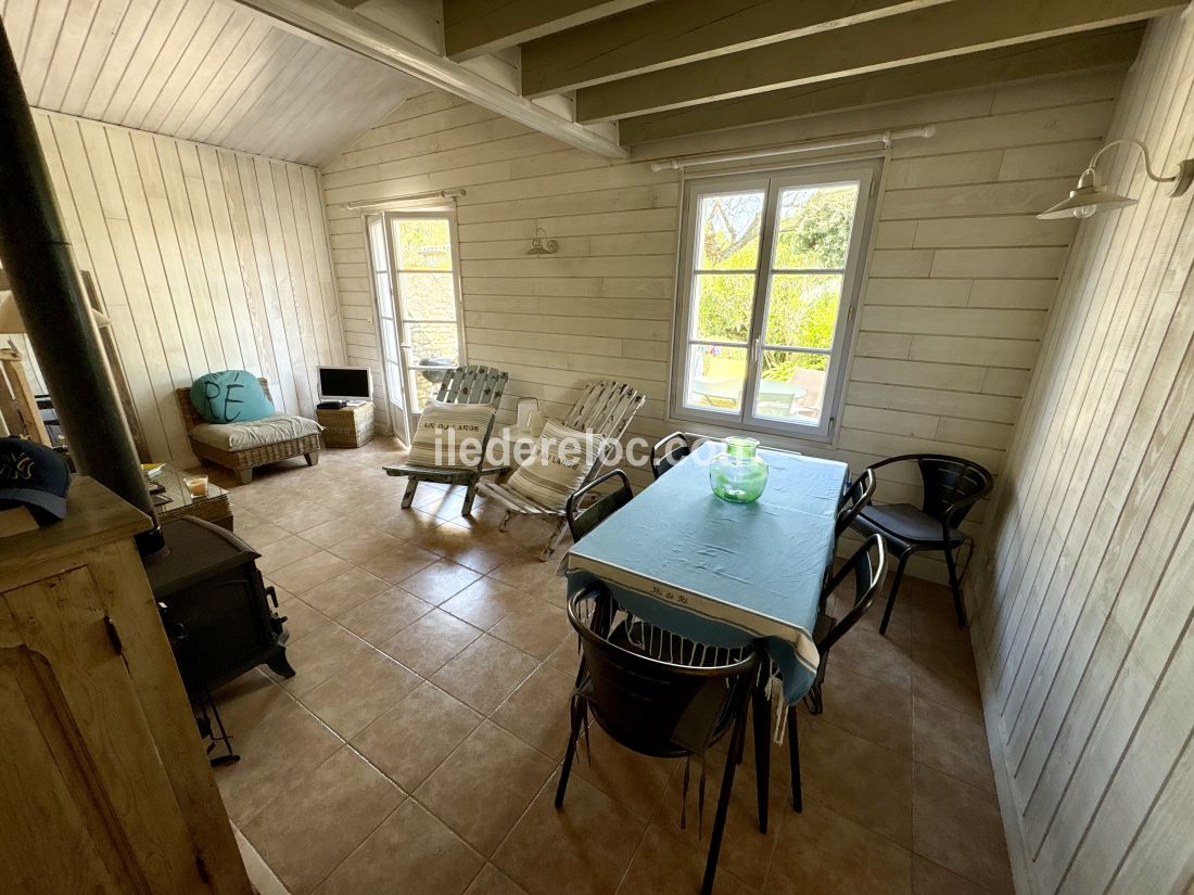 Photo 12 : SEJOUR d'une maison situ&eacute;e &agrave; Loix, &icirc;le de R&eacute;.
