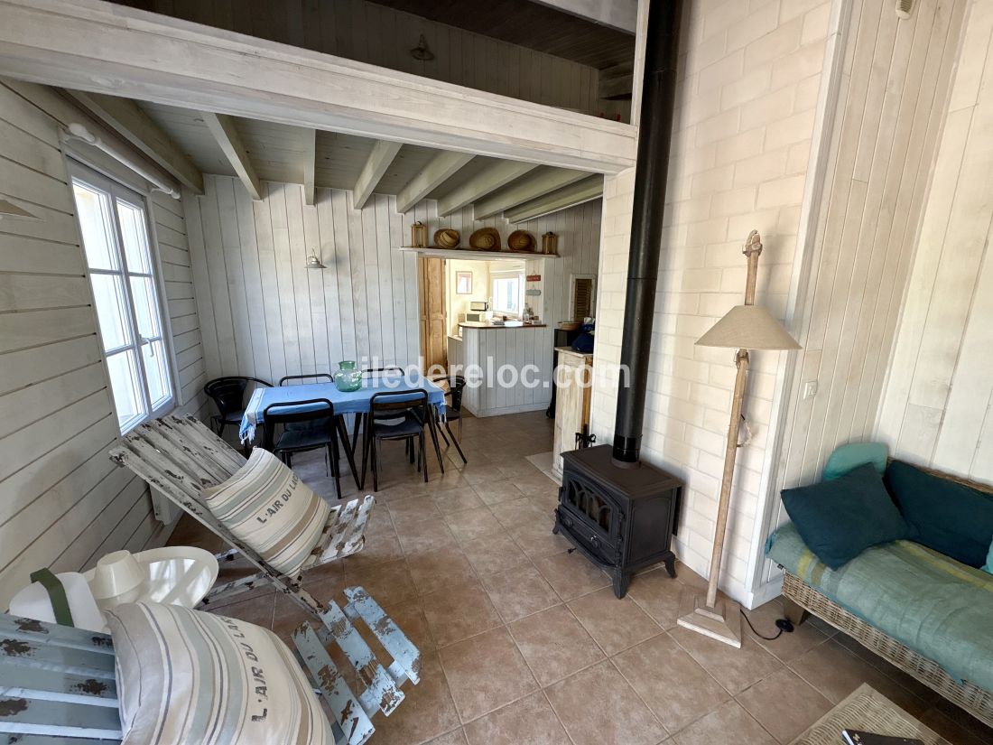 Photo 9 : SEJOUR d'une maison situ&eacute;e &agrave; Loix, &icirc;le de R&eacute;.