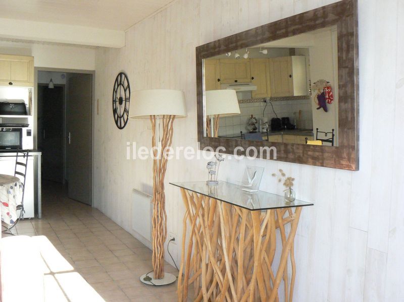 Photo 13 : SEJOUR d'une maison située à Saint-Martin-de-Ré, île de Ré.