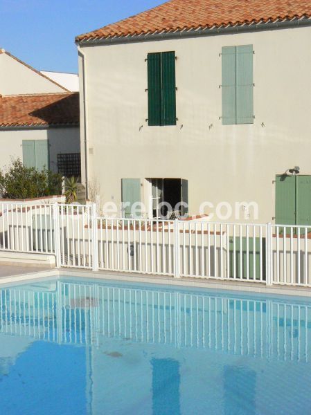 Photo 7 : EXTERIEUR d'une maison située à Saint-Martin-de-Ré, île de Ré.