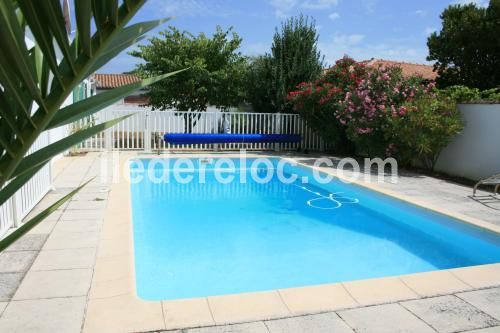 Photo 1 : PISCINE d'une maison située à La Couarde-sur-mer, île de Ré.