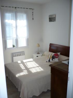 Photo 8 : CHAMBRE d'une maison située à Le Bois-Plage-en-Ré, île de Ré.