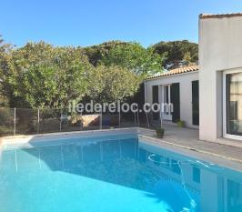 Ile de Ré:Maison lumineuse avec piscine et jardin 