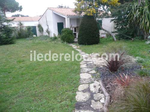 Photo 34 : JARDIN d'une maison située à La Flotte-en-Ré, île de Ré.