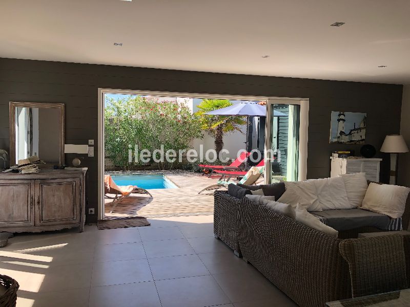 Photo 6 : SEJOUR d'une maison située à Le Bois-Plage-en-Ré, île de Ré.