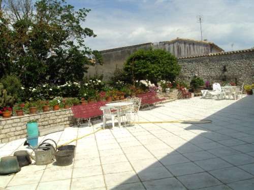 Photo 1 : TERRASSE d'une maison située à Le Bois-Plage-en-Ré, île de Ré.