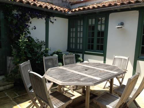 Photo 3 : PATIO d'une maison située à Saint-Martin, île de Ré.