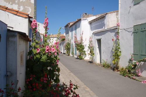 Photo 7 : EXTERIEUR d'une maison située à Loix, île de Ré.