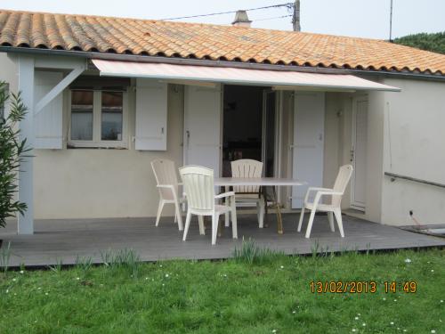 Photo 3 : NC d'une maison située à Les Portes-en-Ré, île de Ré.
