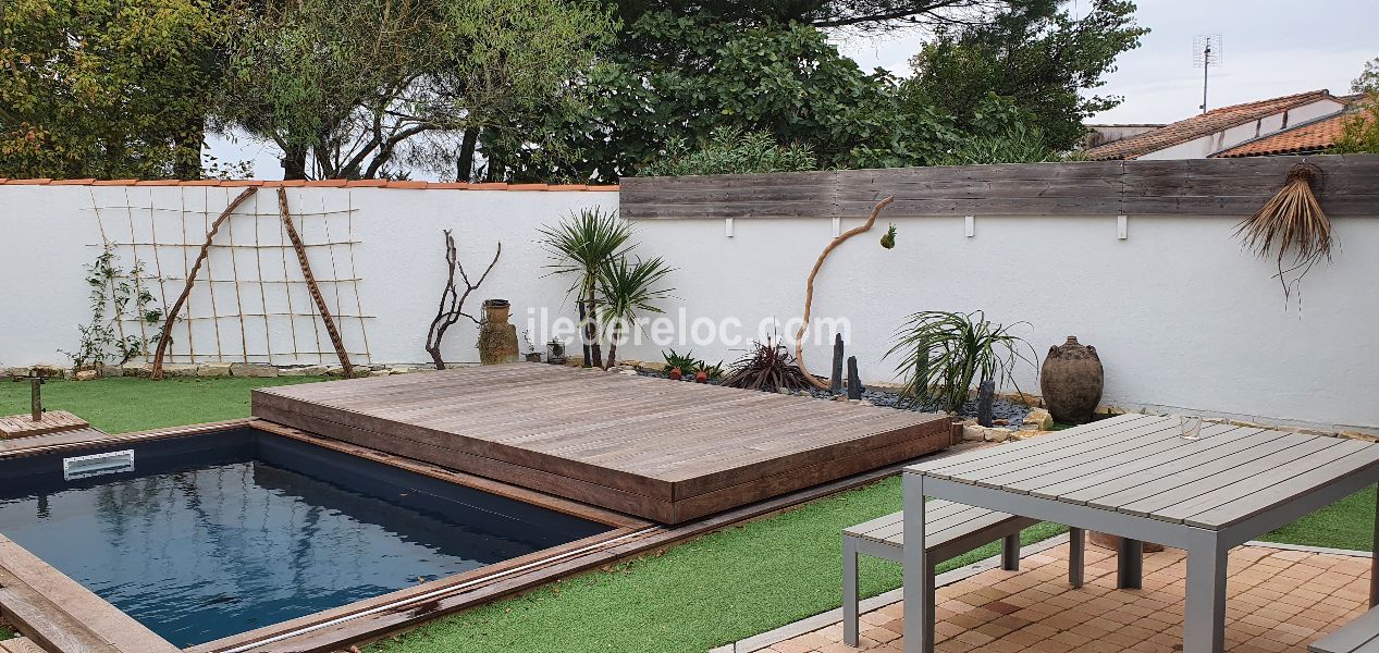 Photo 4 : PISCINE d'une maison située à Rivedoux-Plage, île de Ré.