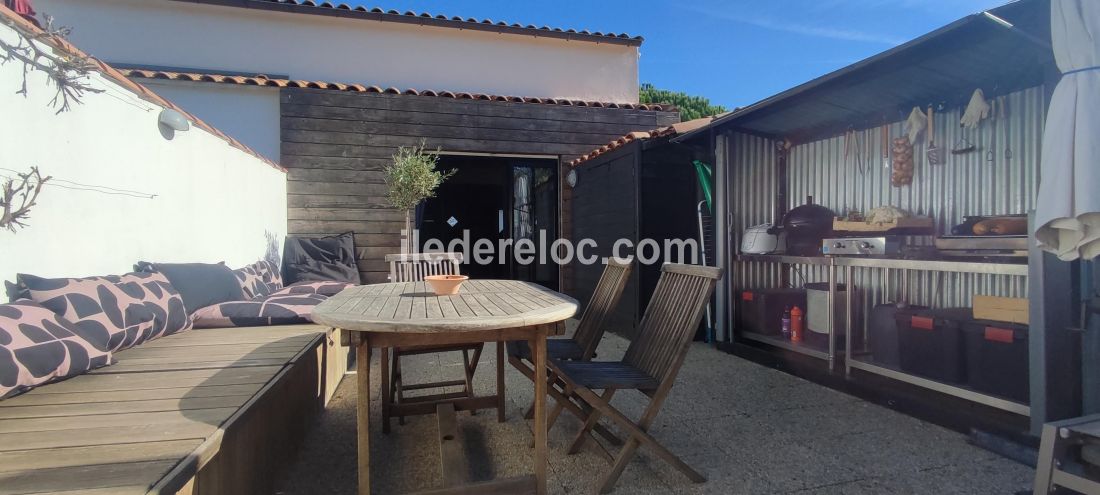 Photo 3 : PATIO d'une maison située à La Couarde-sur-mer, île de Ré.