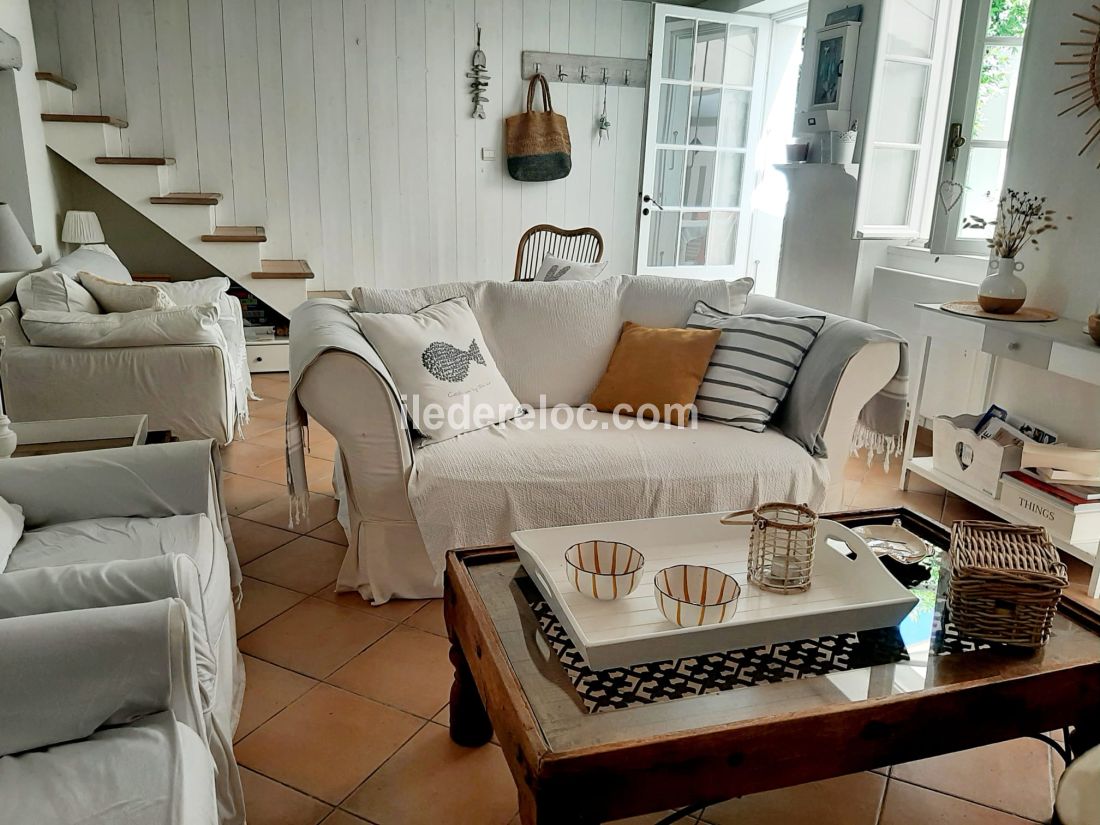 Photo 4 : SEJOUR d'une maison située à Le Bois-Plage-en-Ré, île de Ré.