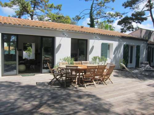 Photo 2 : NC d'une maison située à La Couarde-sur-mer, île de Ré.