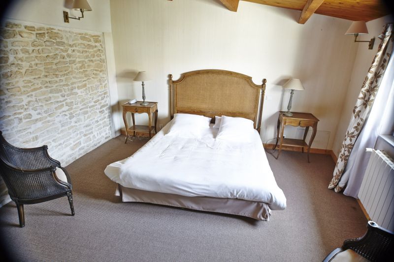 Photo 8 : CHAMBRE d'une maison située à La Couarde, île de Ré.