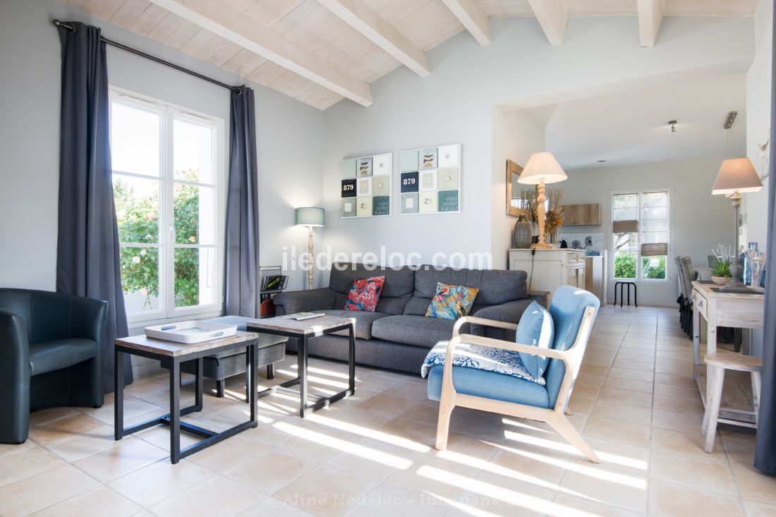 Photo 7 : SEJOUR d'une maison située à Le Bois-Plage-en-Ré, île de Ré.