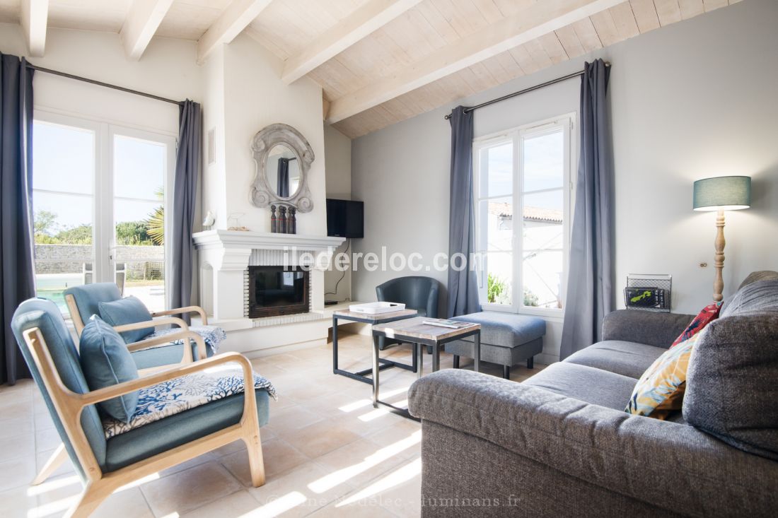 Photo 8 : SEJOUR d'une maison située à Le Bois-Plage-en-Ré, île de Ré.