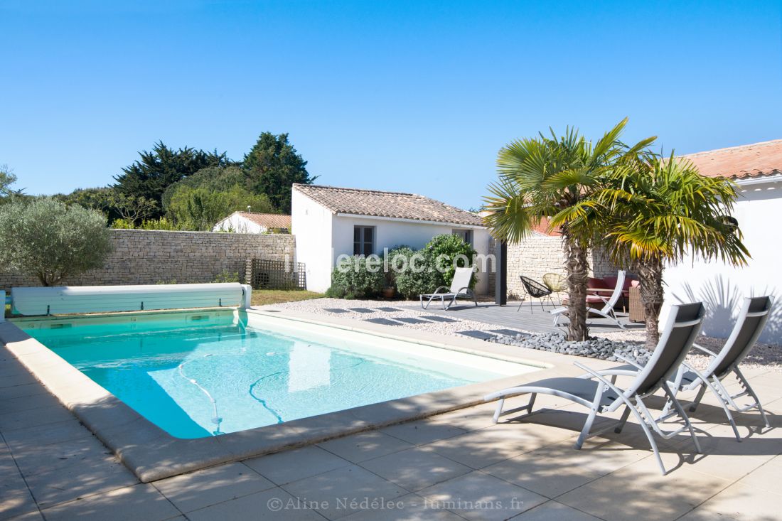 Photo 2 : JARDIN d'une maison située à Le Bois-Plage-en-Ré, île de Ré.