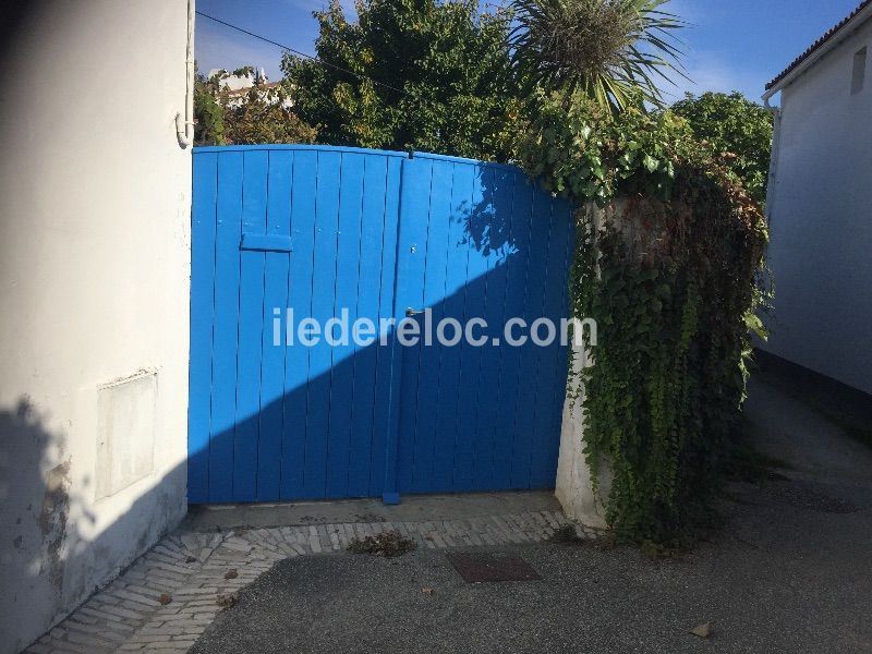 Photo 2 : EXTERIEUR d'une maison située à Les Portes-en-Ré, île de Ré.