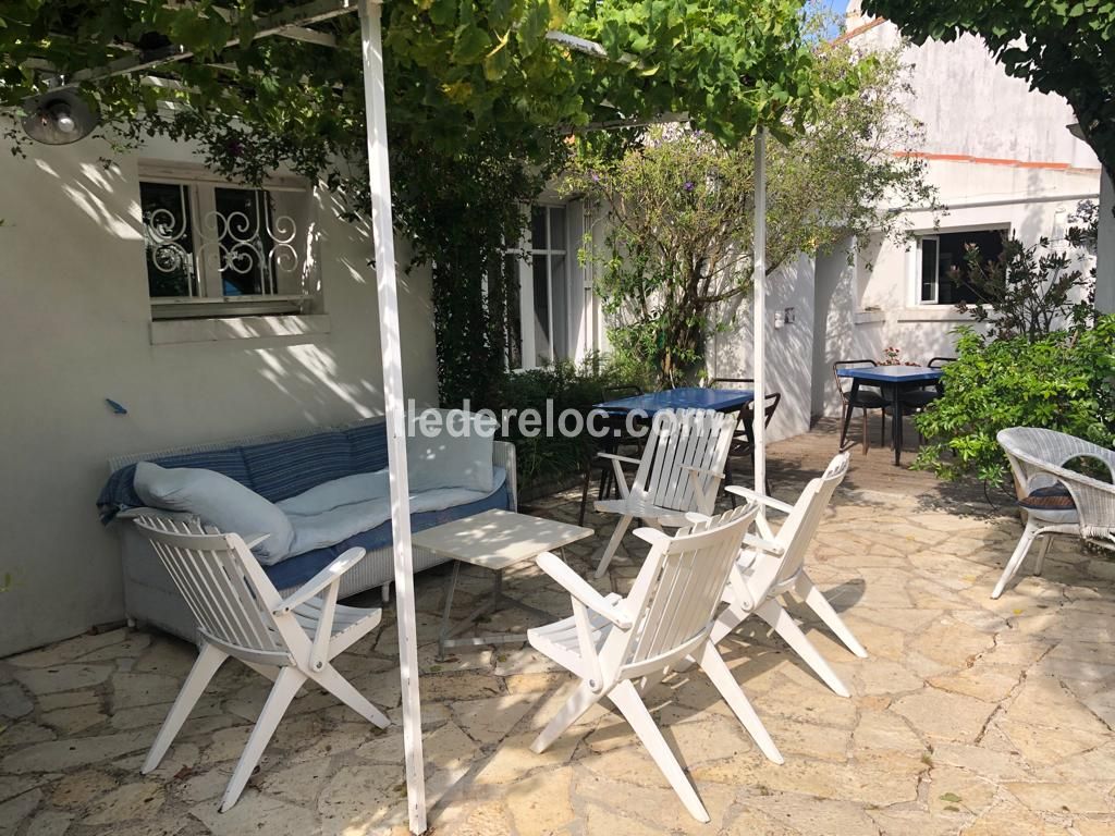 Photo 8 : JARDIN d'une maison située à Les Portes-en-Ré, île de Ré.