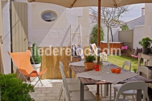 Photo 8 : JARDIN d'une maison située à La Flotte-en-Ré, île de Ré.