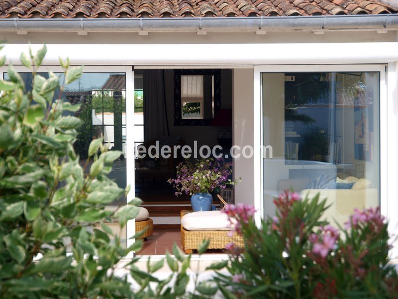 Photo 32 : TERRASSE d'une maison située à Le Bois-Plage-en-Ré, île de Ré.