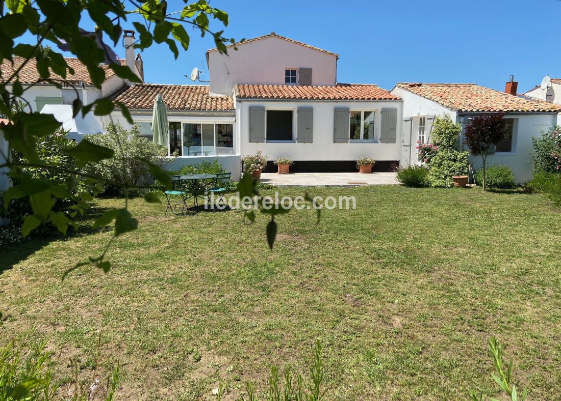 Photo 49 : JARDIN d'une maison situ&eacute;e &agrave; Le Bois-Plage-en-R&eacute;, &icirc;le de R&eacute;.